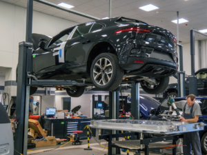 Ціни на ремонт Jaguar