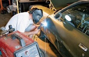Зварювання автомобіля 